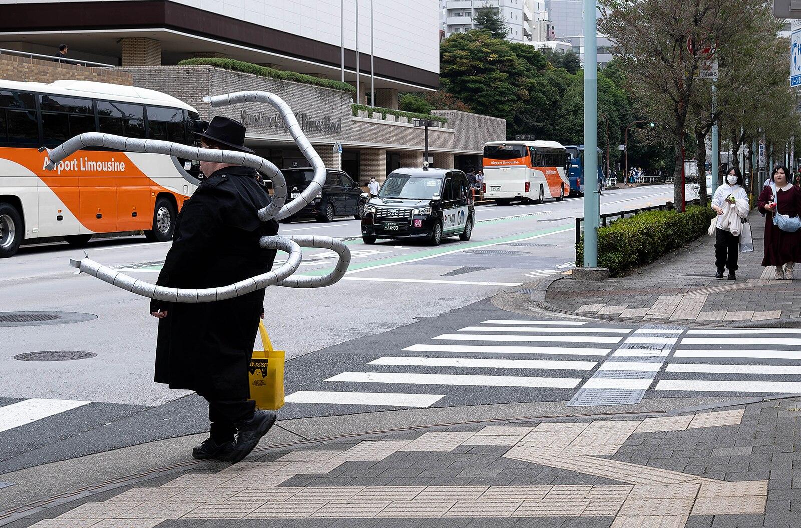 Ikebukuro cosplay convention crashing