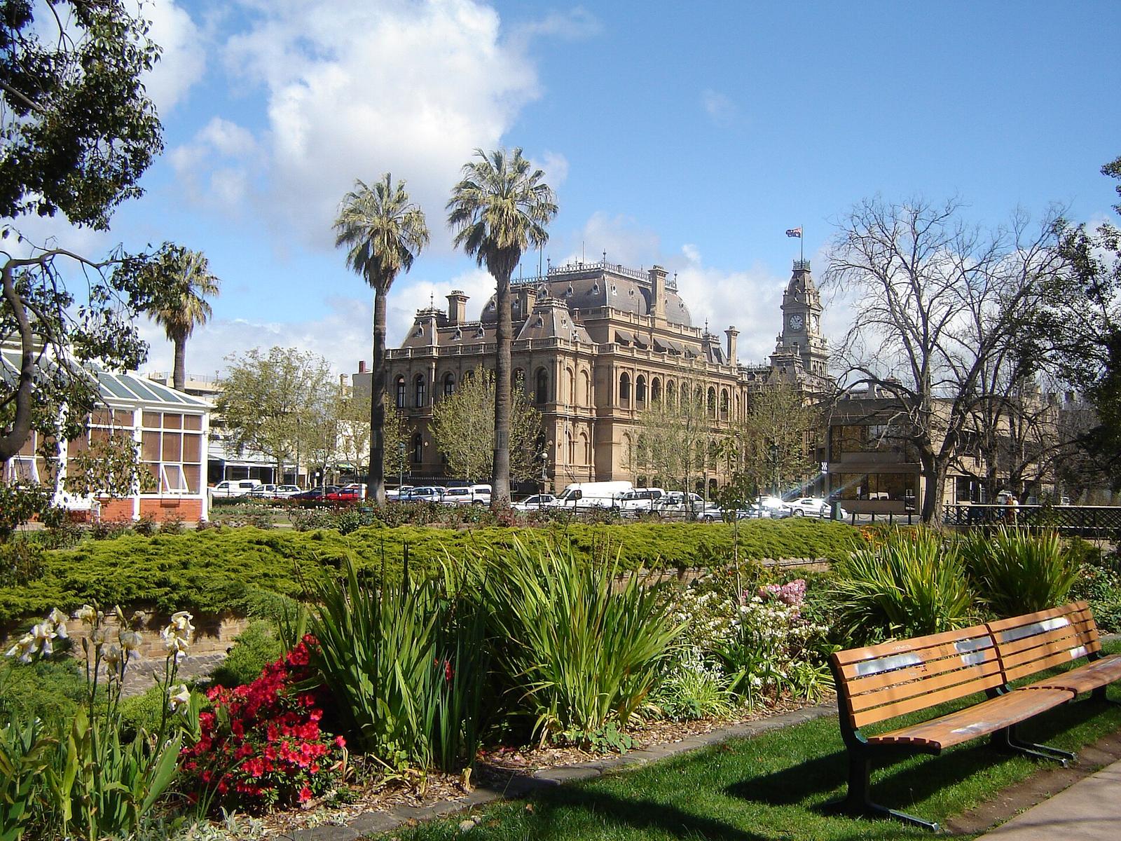 Bendigo Locals Build Daily Fitness Through Mindful Movement and Outdoor Routines
